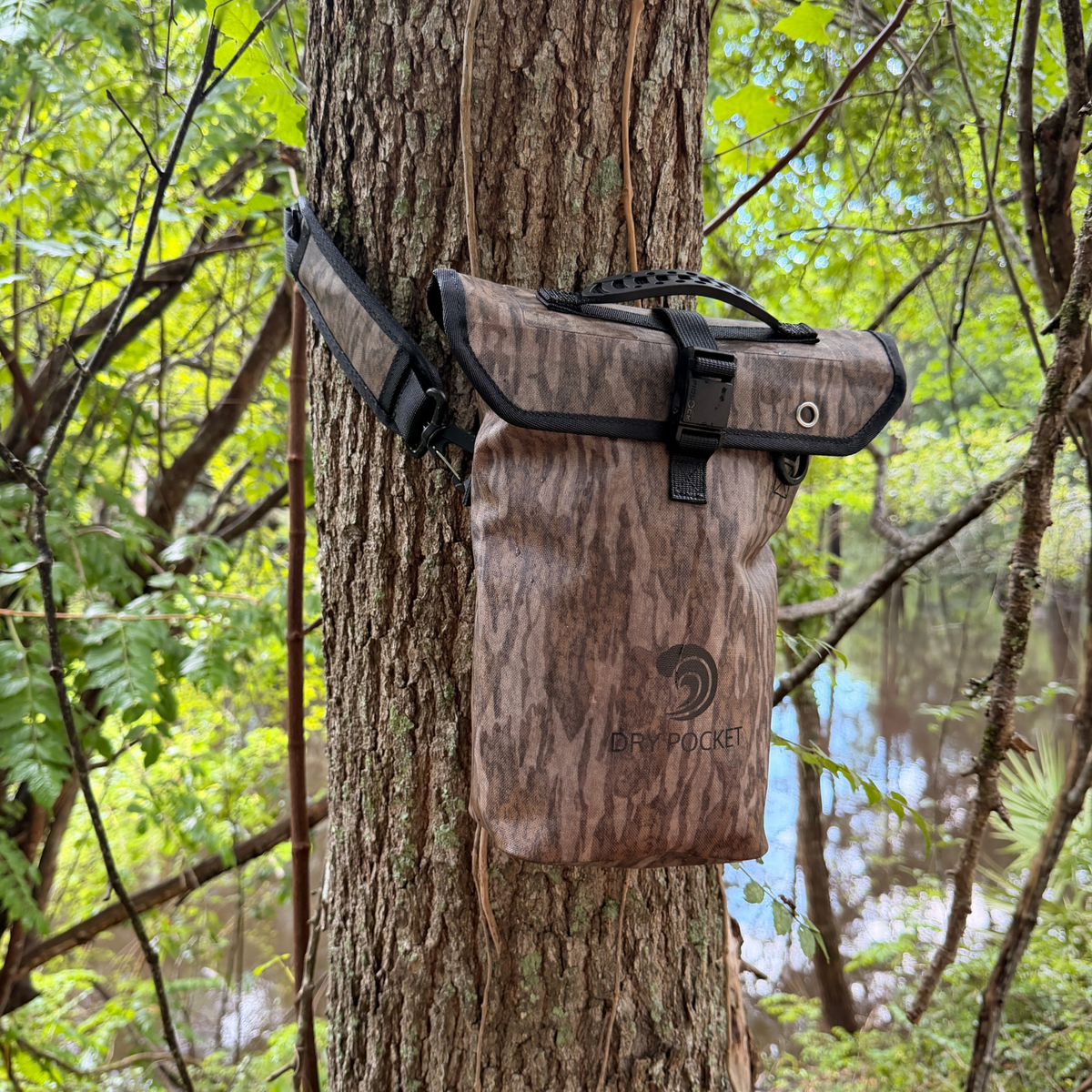 [PRE-ORDER] Waterproof Floating Shell Bag / Boating Bag [Arriving August] - SNOODBANGER customs