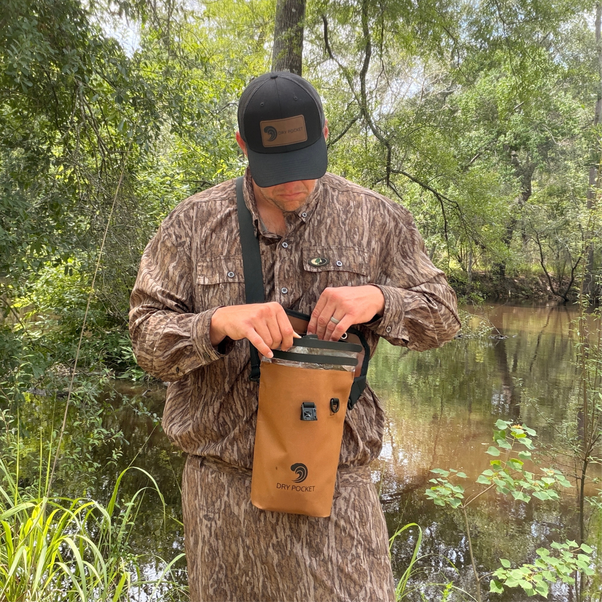 [PRE-ORDER] Waterproof Floating Shell Bag / Boating Bag [Arriving August] - SNOODBANGER customs